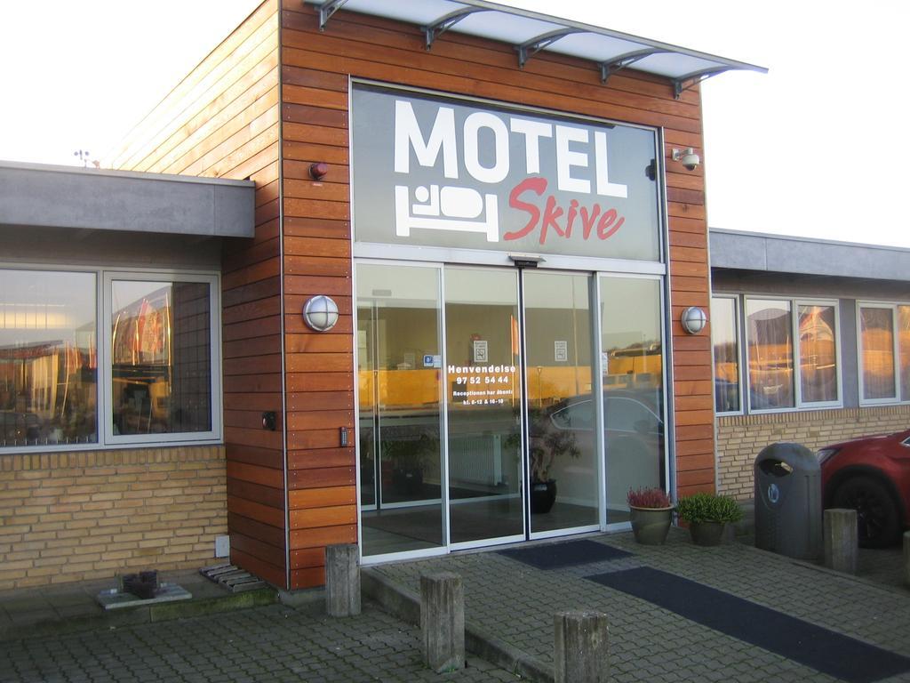 Motel Сківе Екстер'єр фото